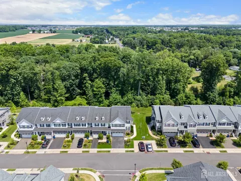 46 Periwinkle Dr, Monroe, NJ 08831 photo 33