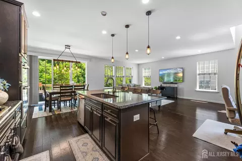 46 Periwinkle Dr, Monroe, NJ 08831 photo 11