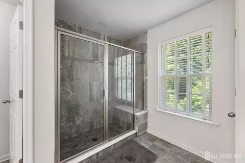 46 Periwinkle Dr, Monroe, NJ 08831 photo 16