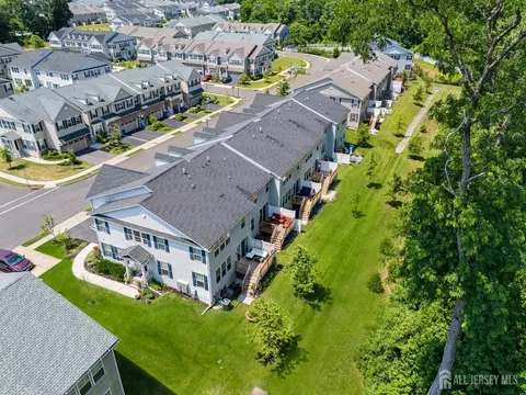 46 Periwinkle Dr, Monroe, NJ 08831 photo 35