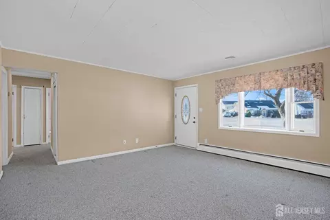52 Markham Rd, Edison, NJ 08817 photo 6