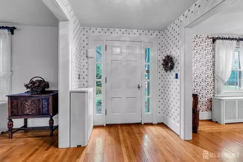 3 Edgemere Dr, Matawan, NJ 07747 photo 3