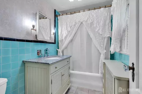 3 Edgemere Dr, Matawan, NJ 07747 photo 28