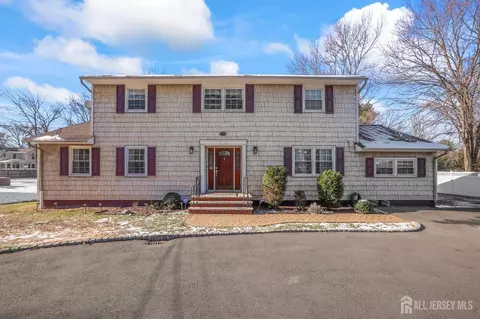 271 Plainfield Rd, Edison, NJ 08820 photo 1