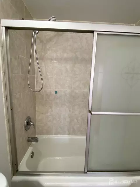 2 Walnut St, Edison, NJ 08817 photo 12