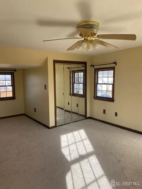 2 Walnut St, Edison, NJ 08817 photo 24