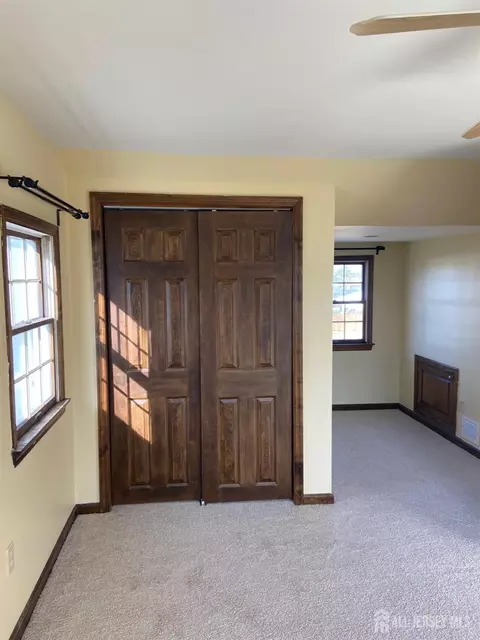 2 Walnut St, Edison, NJ 08817 photo 26