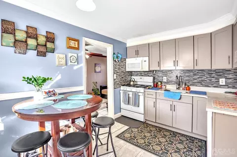 22 Markham Rd, Edison, NJ 08817 photo 9