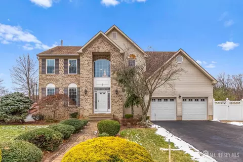 24 Stratton Rd, Matawan, NJ 07747 photo 1
