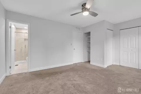 259 Grassmere Ct, Aberdeen, NJ 07747 photo 20