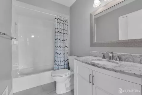 259 Grassmere Ct, Aberdeen, NJ 07747 photo 27