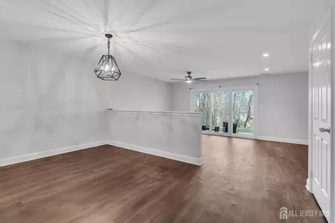 259 Grassmere Ct, Aberdeen, NJ 07747 photo 11