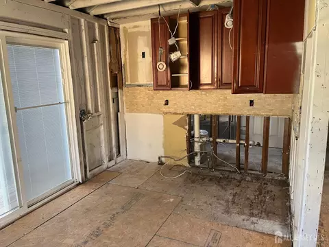 Kitchen - 120 3rd St, Middlesex, NJ 08846 photo 1 of 2