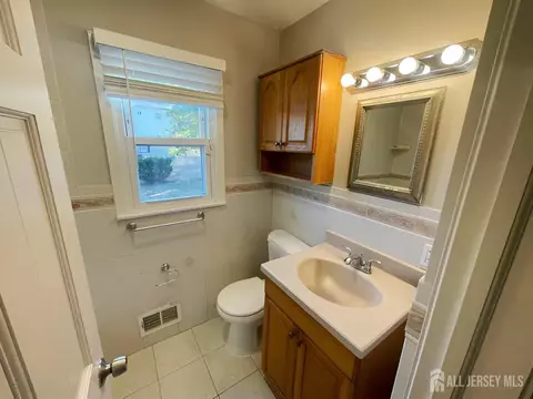 200 2nd St, Middlesex, NJ 08846 photo 7