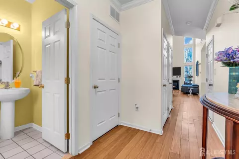 15 Amber Dr, Old Bridge, NJ 08857 photo 4