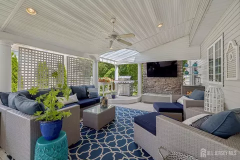 29 Paceview Dr, Howell, NJ 07731 photo 26