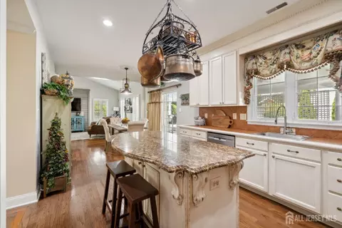 29 Paceview Dr, Howell, NJ 07731 photo 22