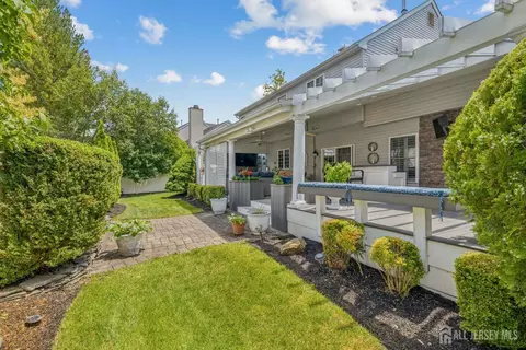29 Paceview Dr, Howell, NJ 07731 photo 32