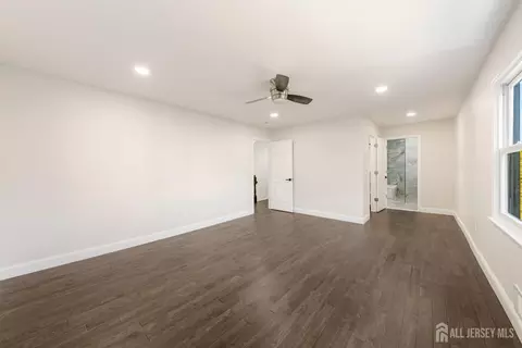 47 Teaberry Dr, Edison, NJ 08820 photo 6