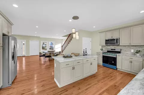 176 Easy St, Edison, NJ 08817 photo 26
