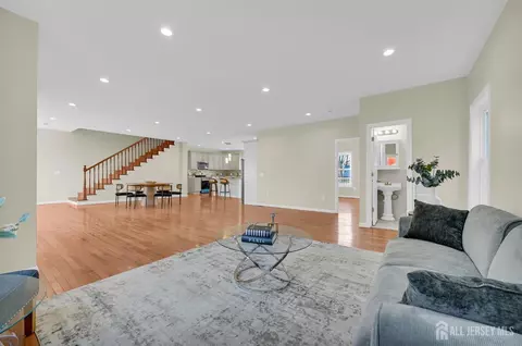 176 Easy St, Edison, NJ 08817 photo 6