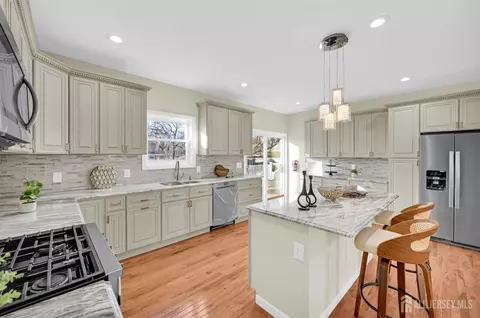 176 Easy St, Edison, NJ 08817 photo 28