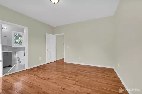 176 Easy St, Edison, NJ 08817 photo 12