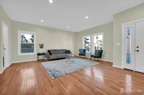 176 Easy St, Edison, NJ 08817 photo 5