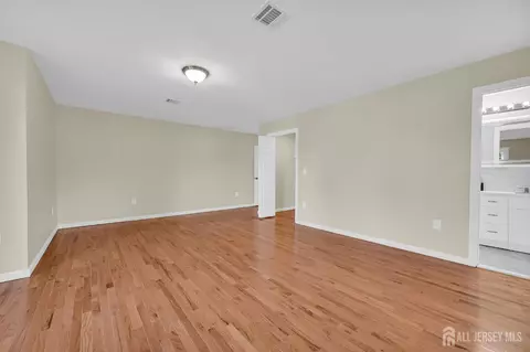 176 Easy St, Edison, NJ 08817 photo 41