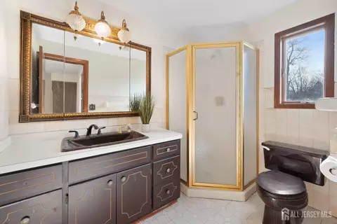 112 Coleman St, Middlesex, NJ 08846 photo 9
