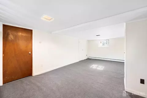 112 Coleman St, Middlesex, NJ 08846 photo 16