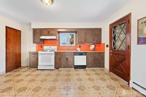 112 Coleman St, Middlesex, NJ 08846 photo 7