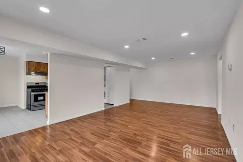 1610 Raspberry Ct, Edison, NJ 08817 photo 5