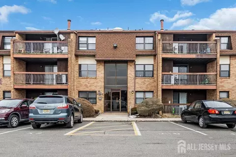 1610 Raspberry Ct, Edison, NJ 08817 photo 1