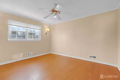7 Robin Rd, Edison, NJ 08820 photo 31