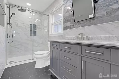 7 Robin Rd, Edison, NJ 08820 photo 26