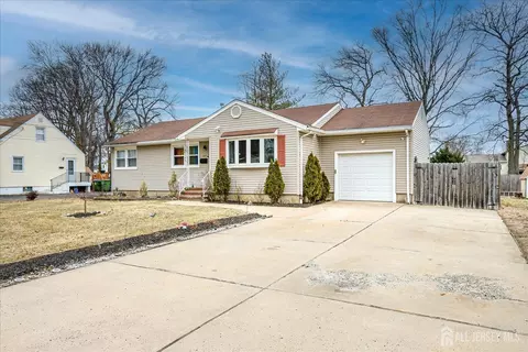 149 Vineyard Rd, Edison, NJ 08817 photo 3