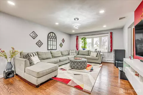 149 Vineyard Rd, Edison, NJ 08817 photo 7
