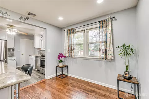 149 Vineyard Rd, Edison, NJ 08817 photo 10