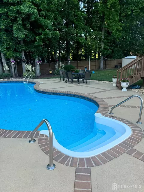 14 Daniel Pl, Matawan, NJ 07747 photo 37