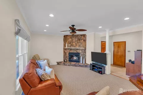 14 Daniel Pl, Matawan, NJ 07747 photo 12