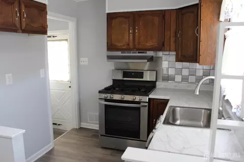 Kitchen - 2 Haven Ter, Parlin, NJ 08859 photo 2 of 2