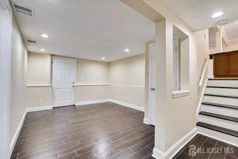 4 Adelphi Ct, Edison, NJ 08837 photo 17