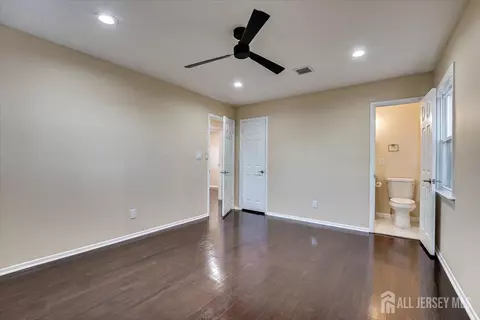 4 Adelphi Ct, Edison, NJ 08837 photo 10