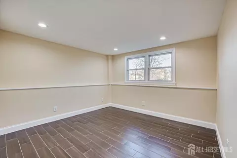 4 Adelphi Ct, Edison, NJ 08837 photo 22
