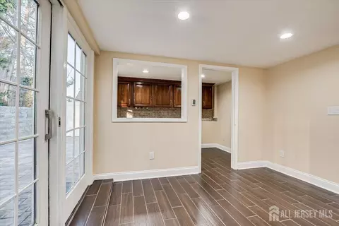 4 Adelphi Ct, Edison, NJ 08837 photo 20