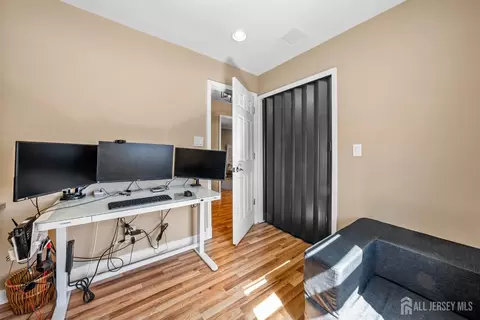 4 Hill Rd, Edison, NJ 08817 photo 25