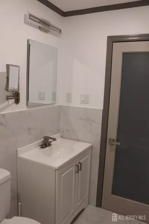 1612 Raspberry Ct, Edison, NJ 08817 photo 18