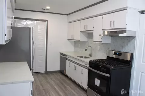1612 Raspberry Ct, Edison, NJ 08817 photo 5
