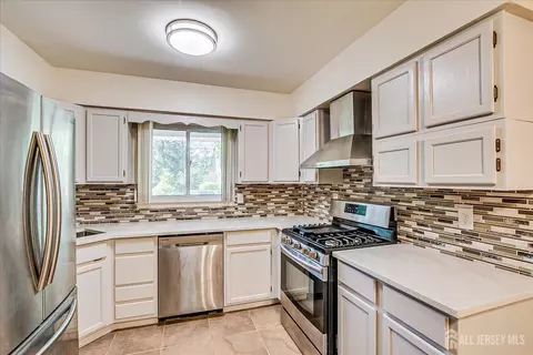 55 Marlin Ave E, Edison, NJ 08820 photo 20